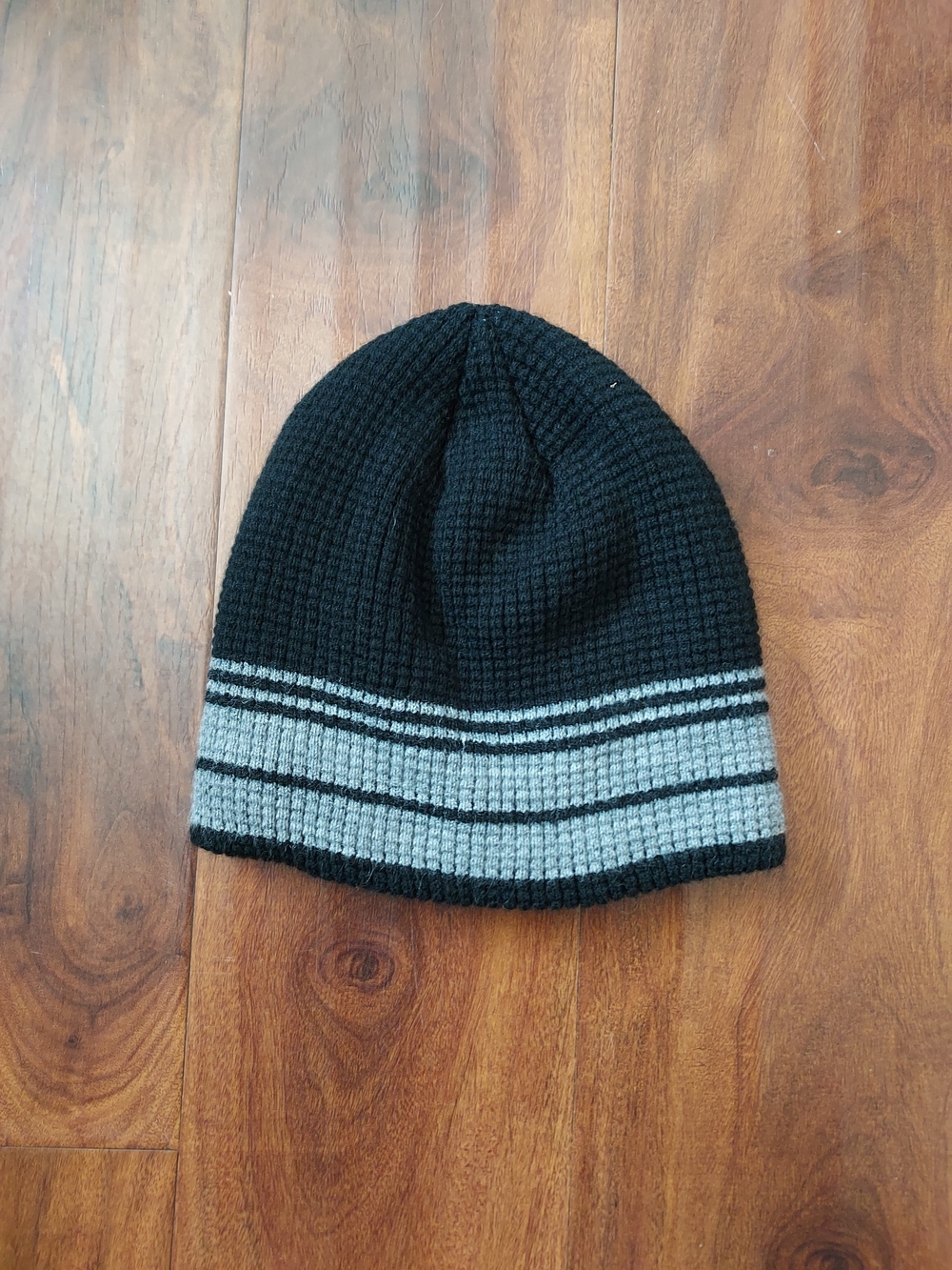 Men's Black Knit Beanie with Gray Stripe